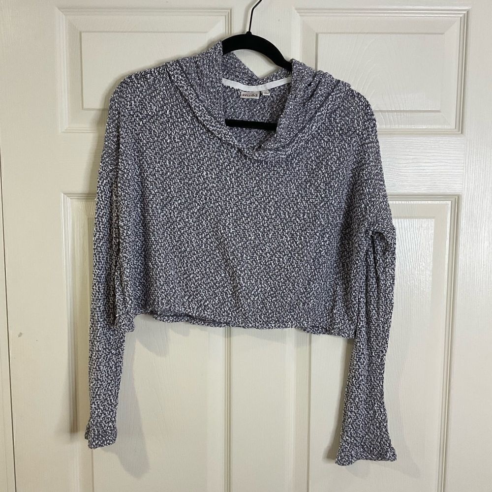 MUDD Long Sleeve Semi Crop Grey and White Hoodie Shirt Size XL